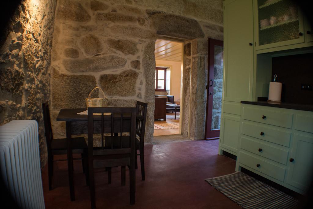 Penzion Casas Dos Avos Vale de Cambra Pokoj fotografie