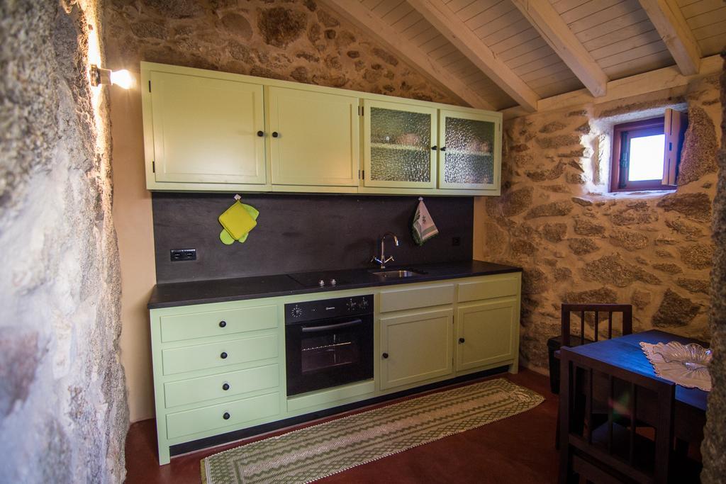 Penzion Casas Dos Avos Vale de Cambra Pokoj fotografie