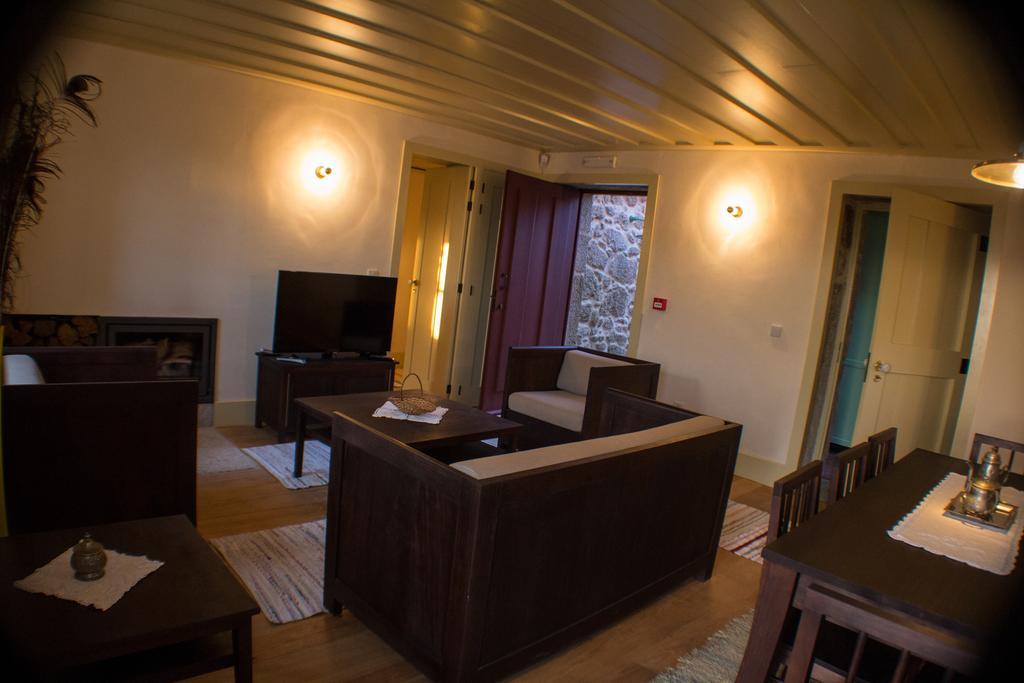 Penzion Casas Dos Avos Vale de Cambra Pokoj fotografie
