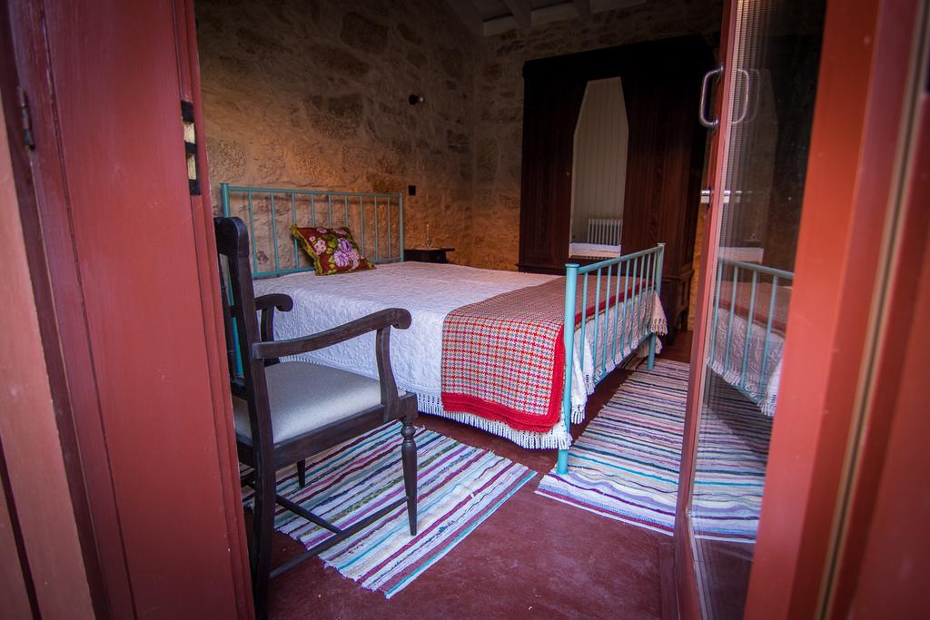 Penzion Casas Dos Avos Vale de Cambra Pokoj fotografie